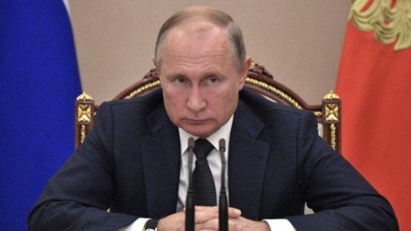 Владимир Путин обсудит с членами правительства ситуацию с коронавирусом