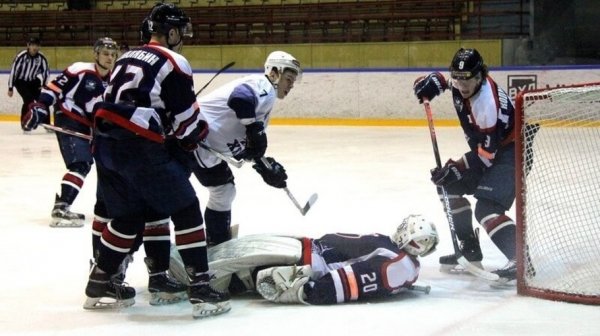 «Динамо-Алтай» впервые вышла в полуфинал Кубка Федерации по хоккею