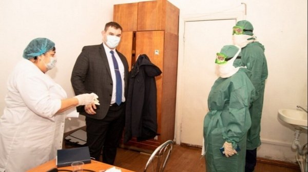 И. о. начальника алейского Роспотребнадзора изолировали в инфекционном корпусе  больницы