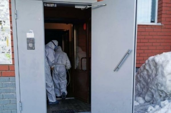 В Барнауле продезинфицировали дом, где живет первая зараженная вирусом