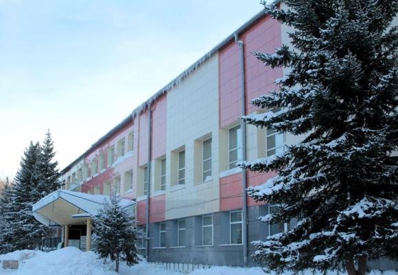 Минздрав проводит проверку по факту смерти женщины после транспортировки из одной больницы Барнаула в другую