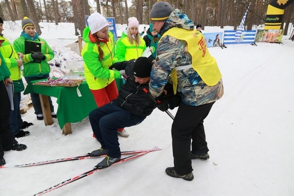 50 км за 164 минуты. Марафонцы пробежали по трассе Черемное - Барнаул и закрыли лыжный сезон