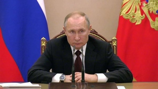 В Кремле рассказали, как следят за здоровьем Путина во время эпидемии коронавируса