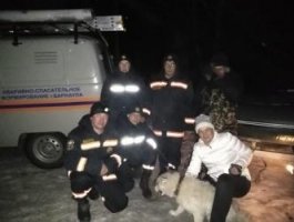 Барнаульские МЧСники спасли со льдины пса