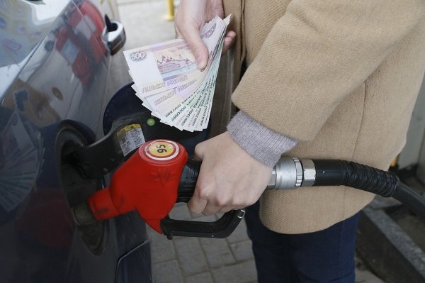 Что будет с ценами на бензин: мнение алтайских экспертов