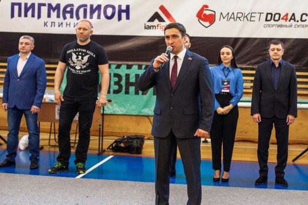 Сильнейшие бойцы Сибири сошлись на чемпионате по ММА в Барнауле