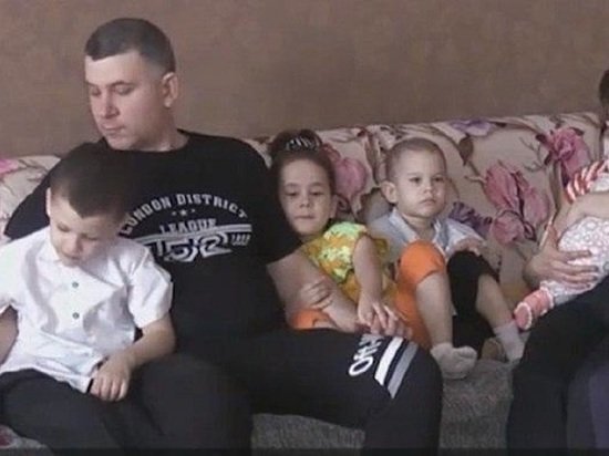 Барнаульская семья назвала своих детей именам правителей