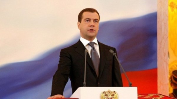 Медведев назвал коронавирус угрозой всему человечеству
