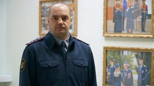 Сотрудник алтайского УФСИН по дороге в спортзал задержал грабителя
