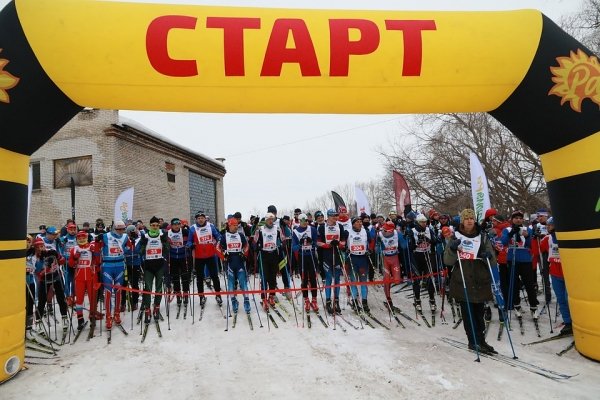 50 км за 164 минуты. Марафонцы пробежали по трассе Черемное - Барнаул и закрыли лыжный сезон