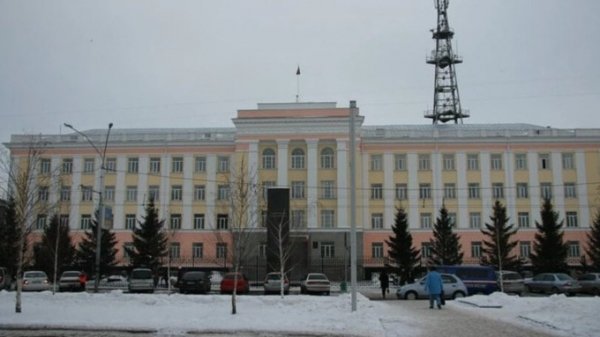 Пять барнаульских полицейских ушли на самоизоляцию из-за подозрений на COVID-19