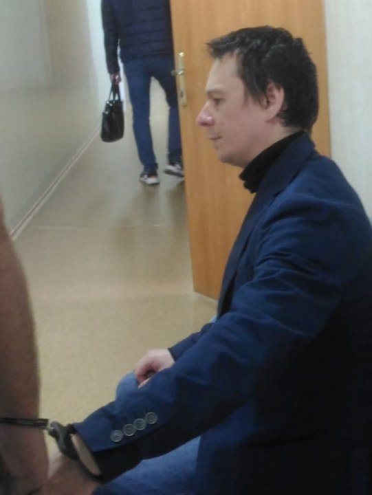 Суд изменил меру пресечения обвиняемому в медиашантаже журналисту Сальникову