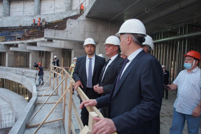 Власти Новосибирской области отчитались о строительстве ЛДС перед вице-премьером