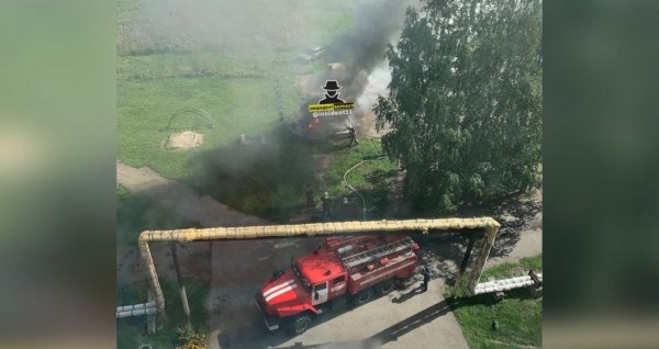 В барнаульском посёлке сгорели два автомобиля