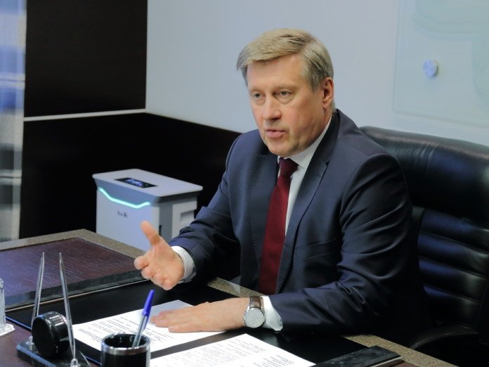Мэр предостерёг новосибирцев от передачи данных организаторам своего отзыва