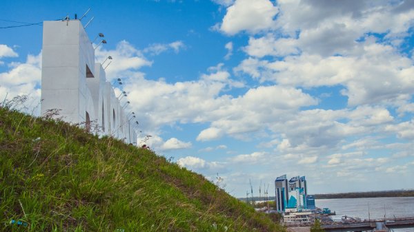 Барнаульцы выбрали вид на Обь: стелу «Город трудовой доблести» установят в Нагорном парке