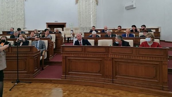 Депутаты АКЗС избрали оргкомитет первой сессии из 16 человек