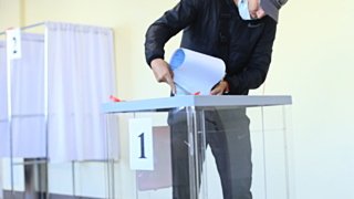 Недействительные бюллетени, "спам-атаки": какие нарушения выявили при голосовании на Алтае