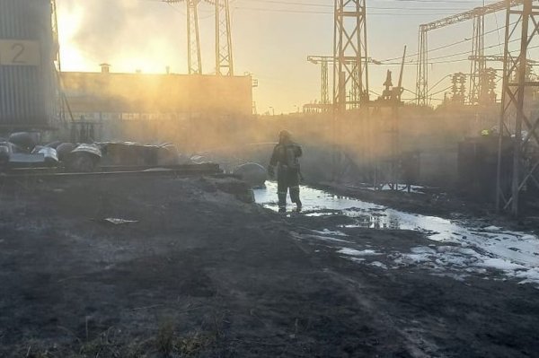Пожар на территории шинного комбината в Барнауле 15 сентября 2021: горело масло из трансформатора на площади 100 квадратных метров
