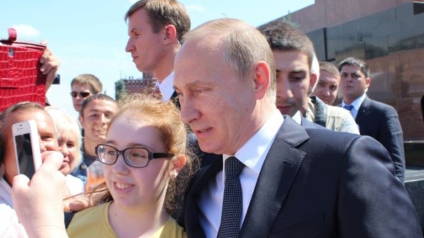 Школьник поправил Путина во время разговора об истории на открытом уроке