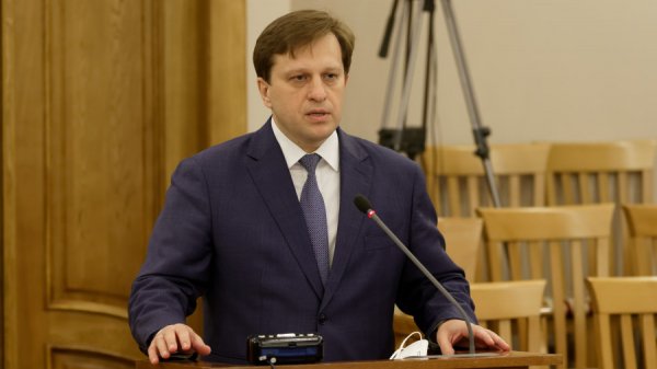 «Все легкое уже решено давно»: губернатор Томенко жестко раскритиковал алтайский минздрав