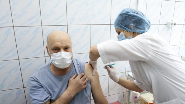 Алтайский министр здравоохранения резко высказался о вакцинации и антипрививочных настроениях отдельных врачей