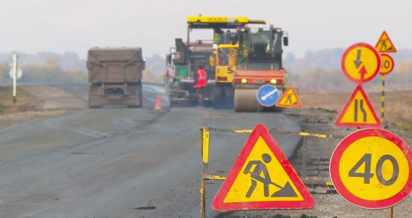 Больше 800 километров дорог за год отремонтировали алтайские дорожники