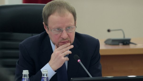 Губернатор Томенко ввел в Алтайском крае QR-коды и новые антиковидные запреты