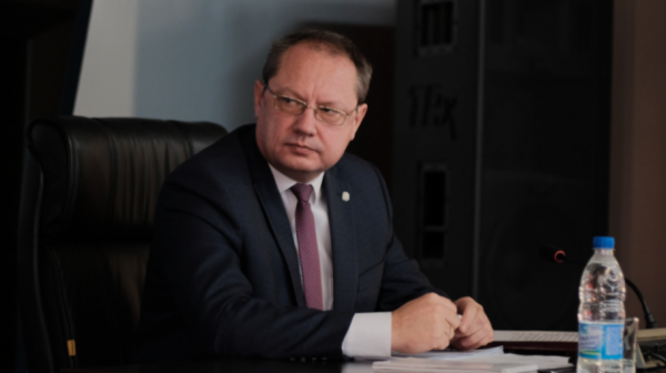 Почему может уйти в отставку мэр Бийска Студеникин