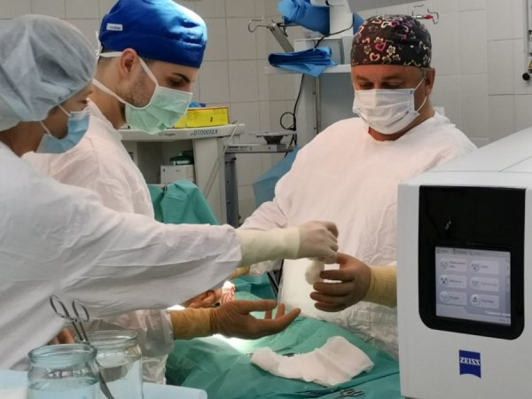 Сделать ребенка руками. Хирург-уролог рассказал о новейших операциях бесплодным мужчинам в Алтайском крае
