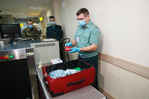 Таможня не дает добро: как находят «запрещенку» и что чаще всего изымают в аэропорту Барнаула - KP.Ru