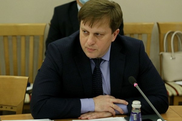 Губернатор Томенко остановил скандальную оптимизацию в алтайском онкодиспансере