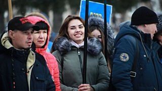 Как партии в Алтайском крае встретят ноябрьские праздники
