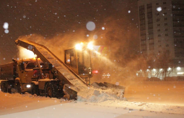 Барнаульские чиновники рассказали о нехватке снегоуборочной техники