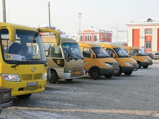 Барнаульские власти взяли на контроль двух проблемных перевозчиков