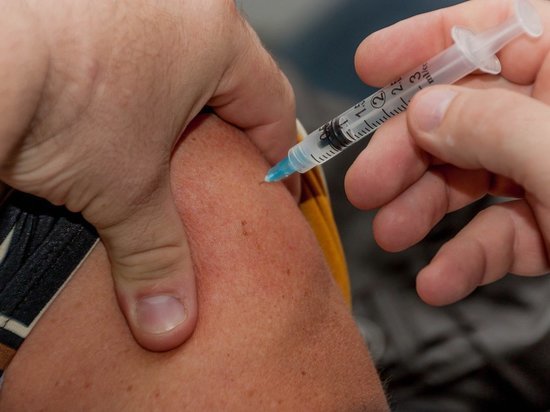 Четверть населения Алтайского края сделала прививку от гриппа