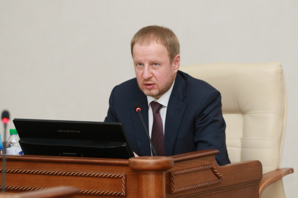 Правда ли, что алтайский губернатор Томенко покинул генсовет «Единой России»