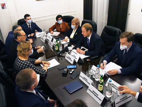 В АГМУ состоялась встреча губернатора Виктора Томенко с медицинской общественностью Алтайского края