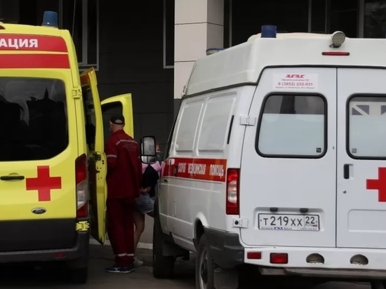 Алтайские медучреждения ищут волонтеров-водителей для развоза врачей