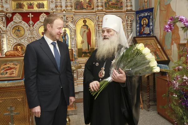 Губернатор поздравил митрополита Барнаульского и Алтайского Сергия с Рождеством - KP.Ru