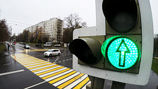 Умные дороги. Как в Барнауле внедрят светофоры, которые будут "управлять" городом