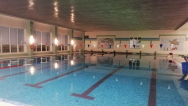 В бассейне алтайского санатория утонул 12-летний мальчик