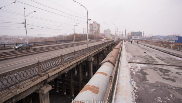 Барнаульцы пойдут через ж/д пути. Опубликована схема движения на время реконструкции моста