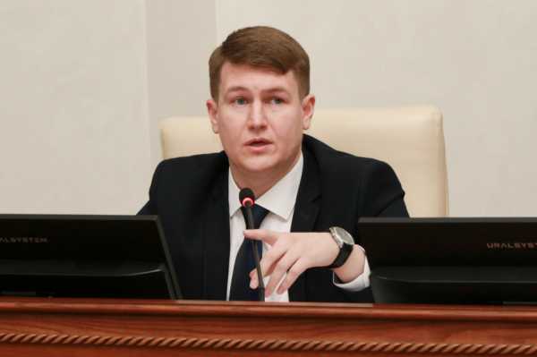 Депутаты АКЗС в первом чтении приняли закон о возврате прямых выборов мэров