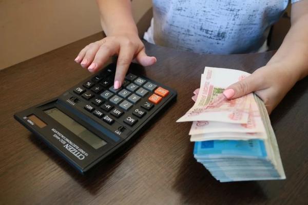 Кому положены выплаты на детей от 3 до 7 лет в 2022 году в Алтайском крае - KP.Ru