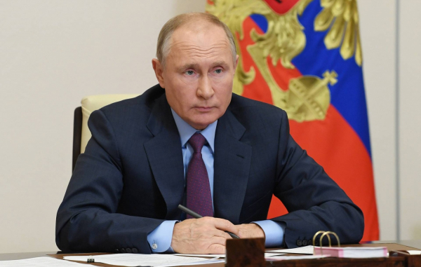 Путин анонсировал увеличение МРОТ, прожиточного минимума и пособий