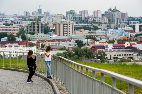 Удар под дых. Почему санкции и рекордная ставка ЦБ могут угробить жилые и бюджетные стройки в Алтайском крае