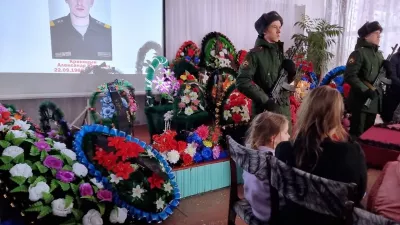 В Алтайском крае простились с военными, погибшими на Украине