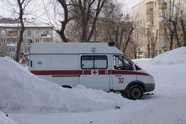 Шесть человек, в том числе подростки, погибли в ДТП на Алтае за сутки - KP.Ru