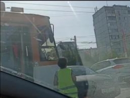 В Барнауле столкнулись трамваи